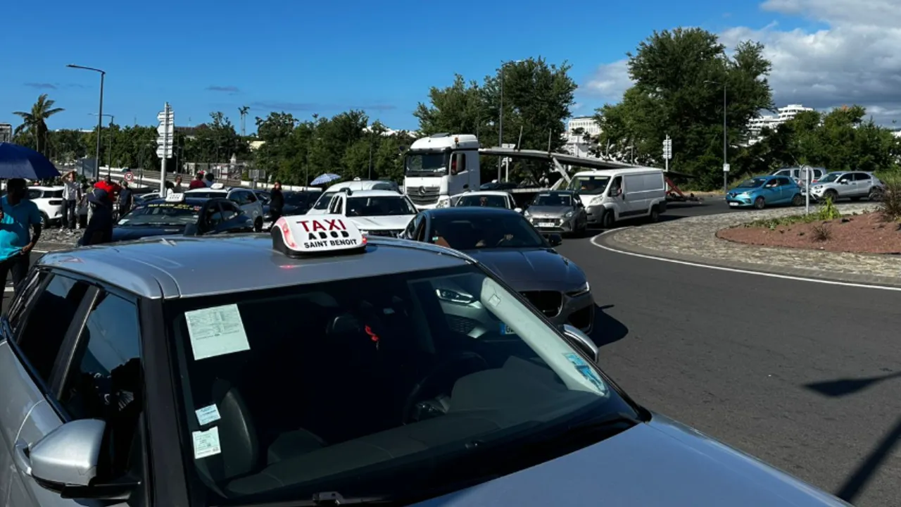 Taxis Taxis