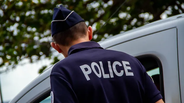 Police (24)