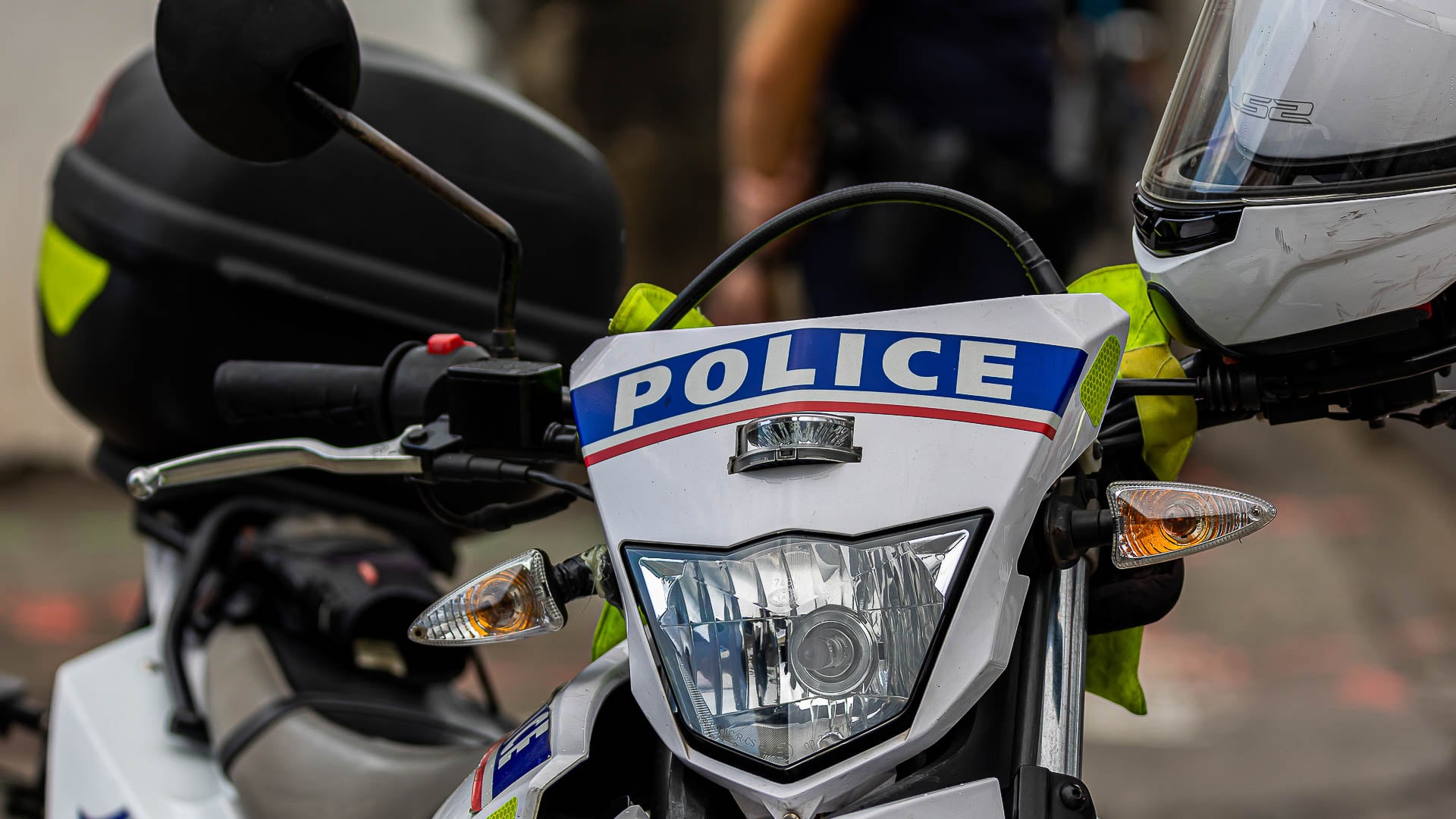 police- stups