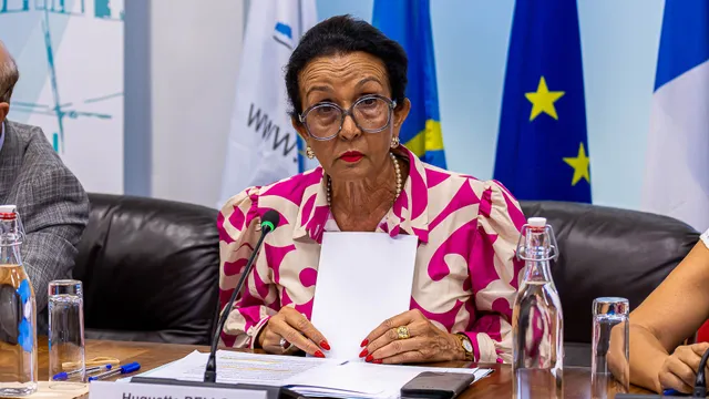 Huguette Bello (96)