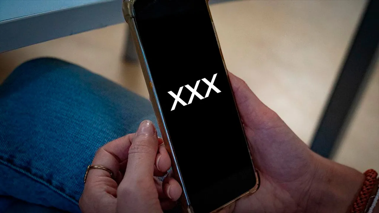 XXX