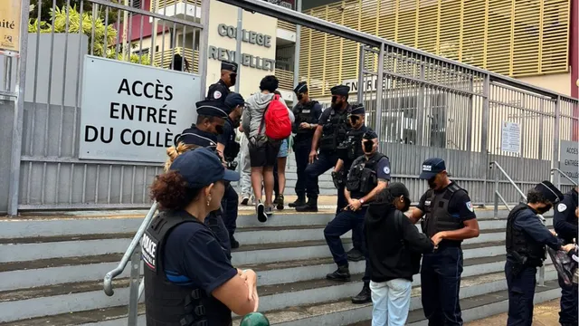 police collège reydellet