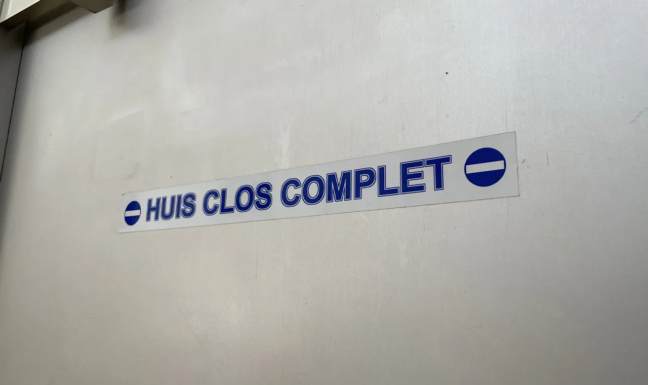Chambre criminelle Cour criminelle huit clos