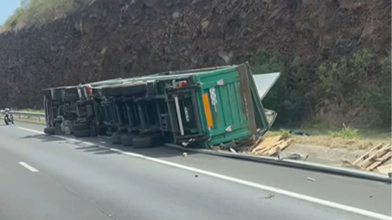 Camion-renversé