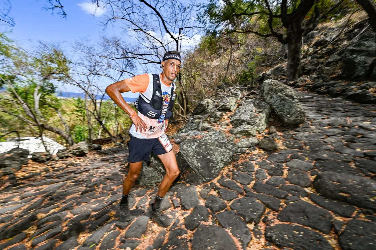 GRAND RAID (2025)-384