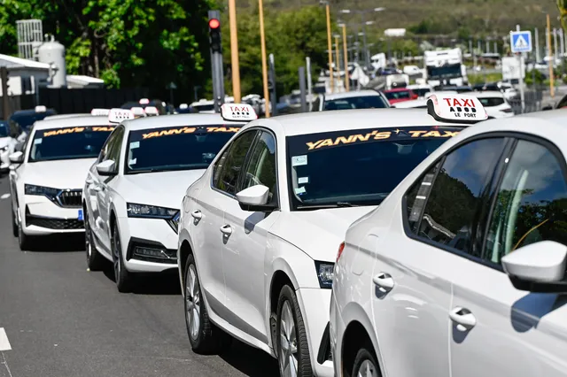 GREVE TAXIS-7