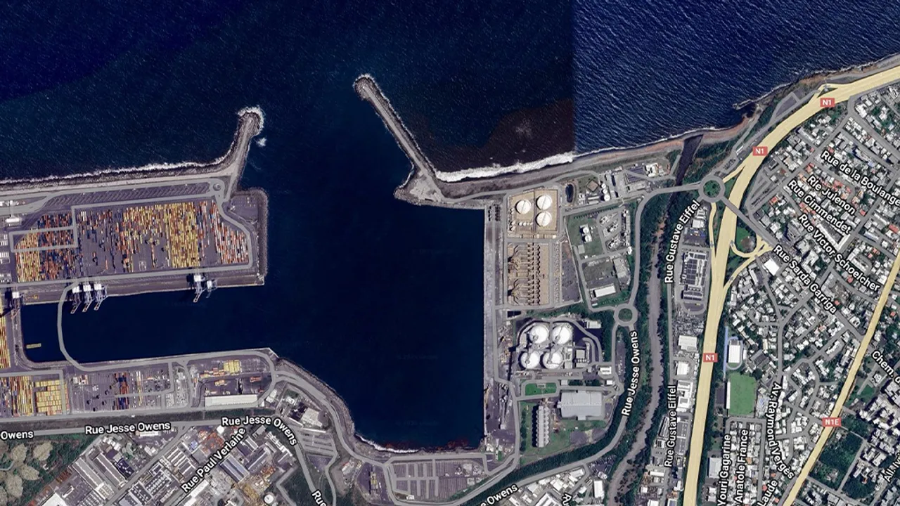 Port Réunion Port Réunion, transbordement