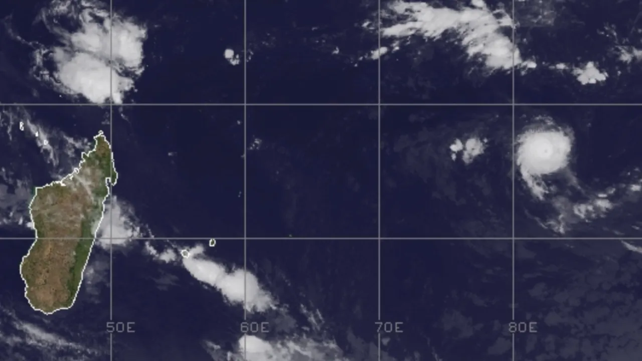 cyclone grant