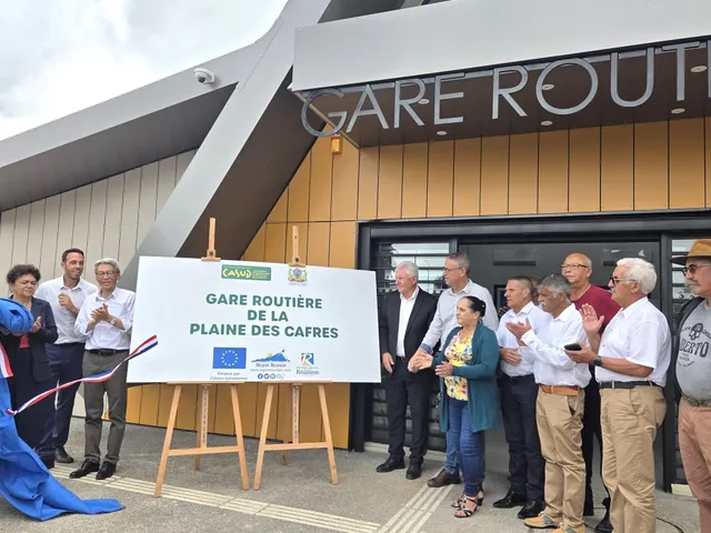 gare Plaine des Cafres Inauguration de la gare de la Plaine des Cafres.