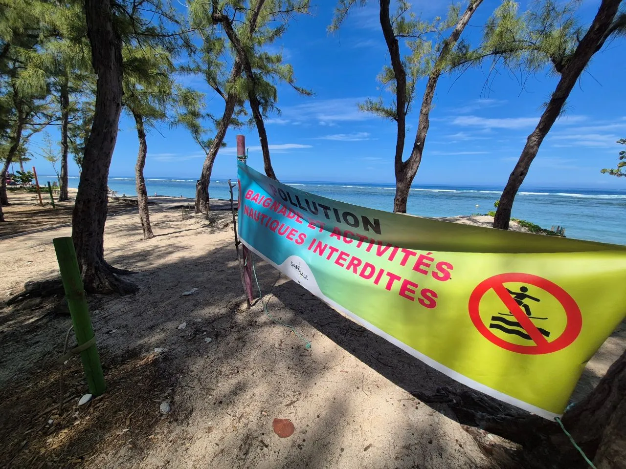 interdiction de baignade / plage saint-paul