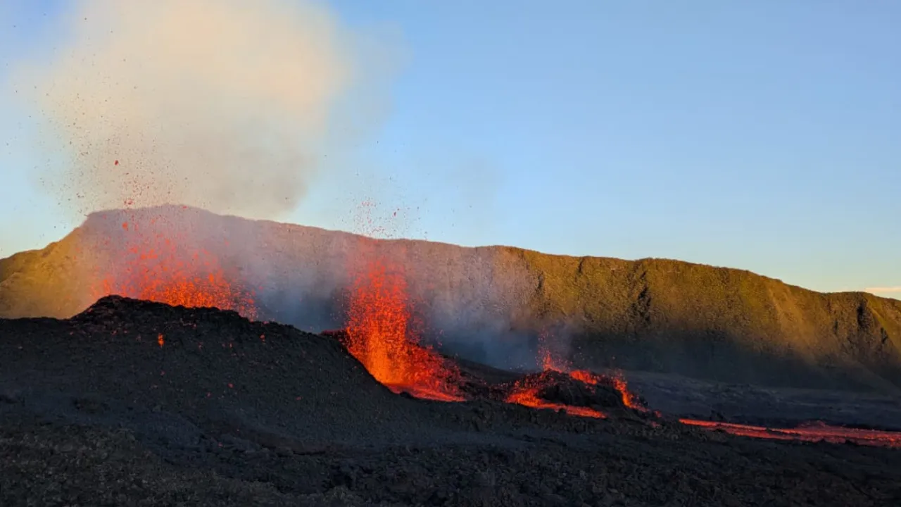 éruption volcan piton fournaise