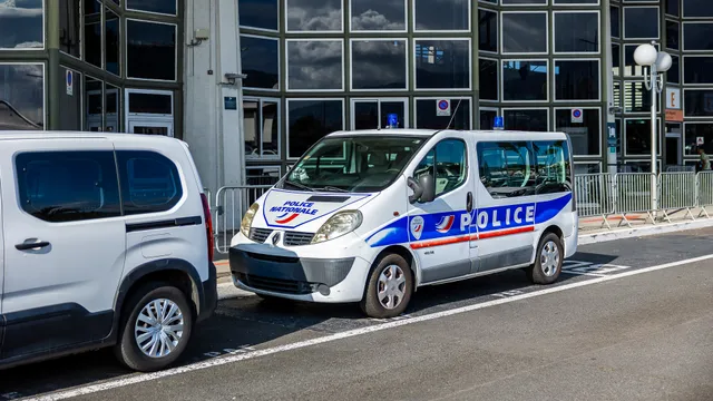 Police aéroport (1) aéroport Roland-Garros, vidéo-verbalisation