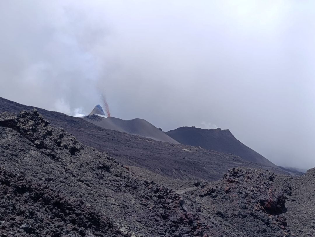 6e jour d'éruption volcan