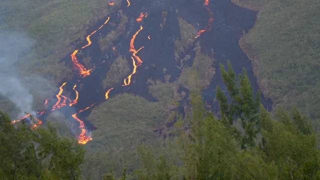 éruption volcanique piton fournaise