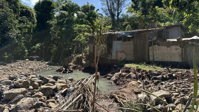 Habitat insalubre à la Montagne Mal-logement, La Réunion