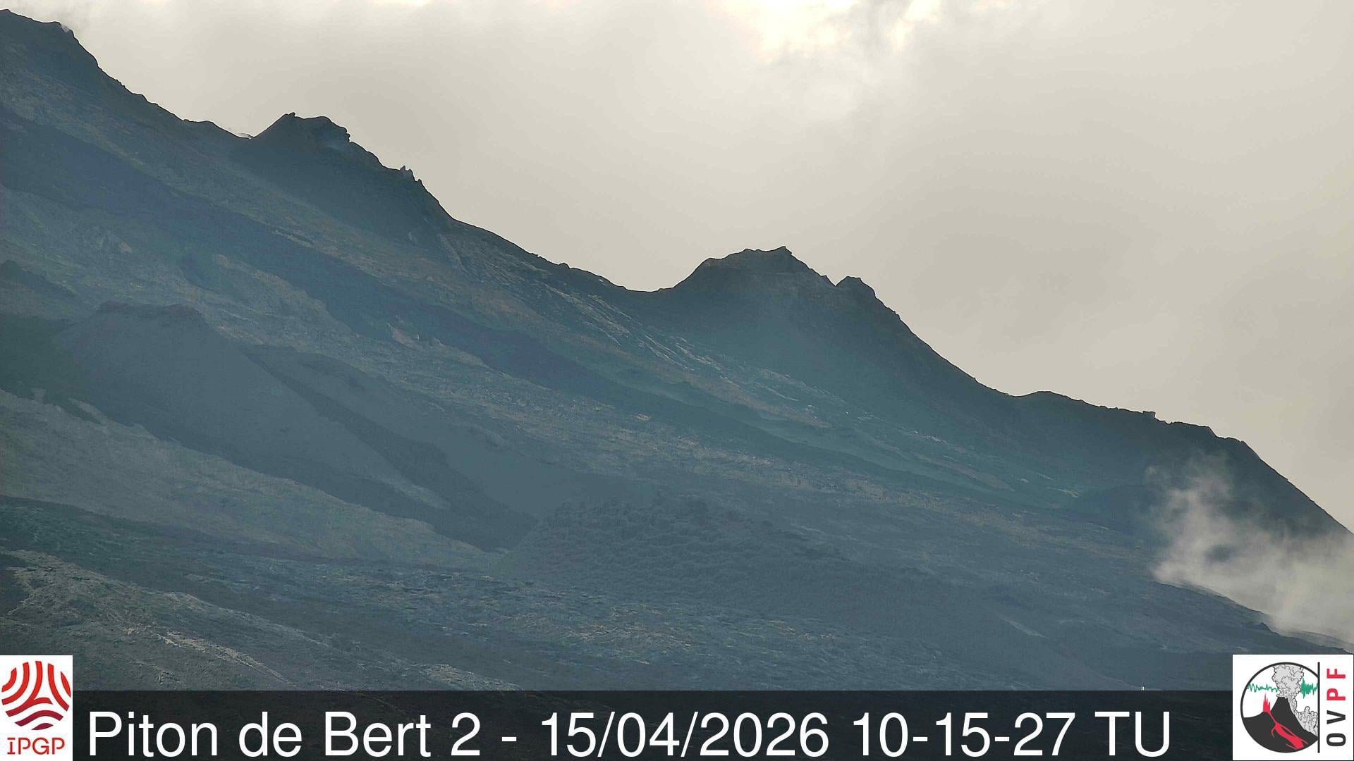 Piton de la Fournaise : le trémor disparaît, une reprise reste possible.