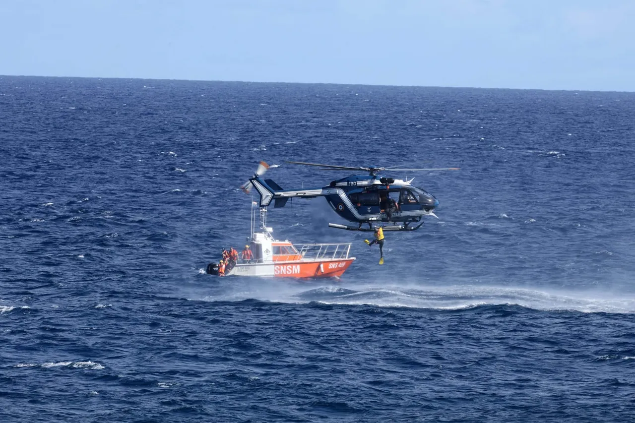 Cross intervention Cross, océan Indien