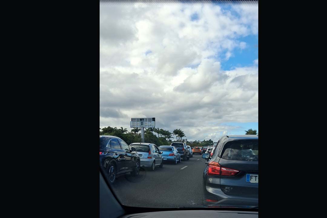 RN2 : circulation momentanément interrompue entre Quartier Français et Petit Bazar