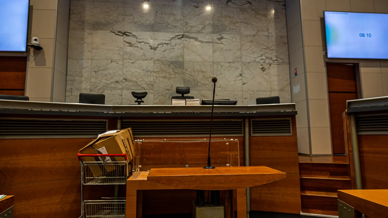 Tribunal - Assises (4)