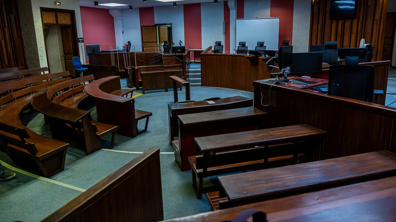 Tribunal Judiciaire de Saint-Denis (11)