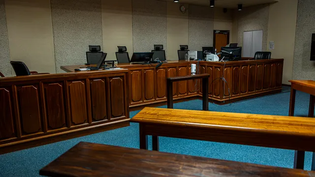 Tribunal Judiciaire de Saint-Denis (2)