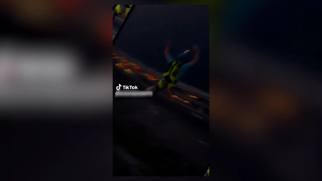 Cap Base Jump