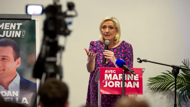 Marine Le Pen (2)