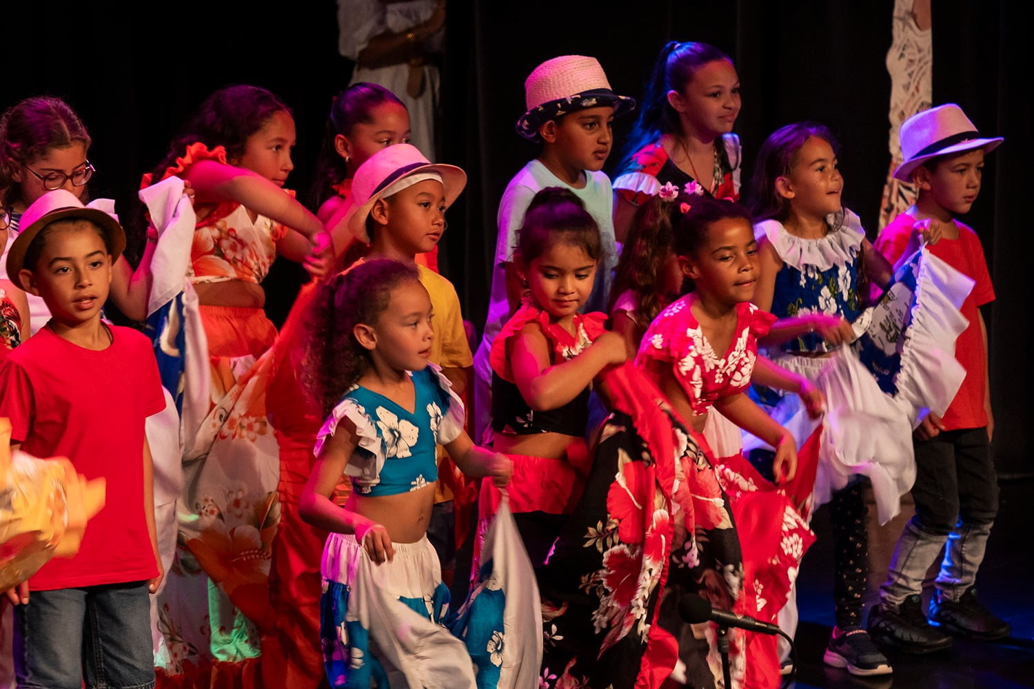 spectacle-ecole-grandcoude-30062026-6