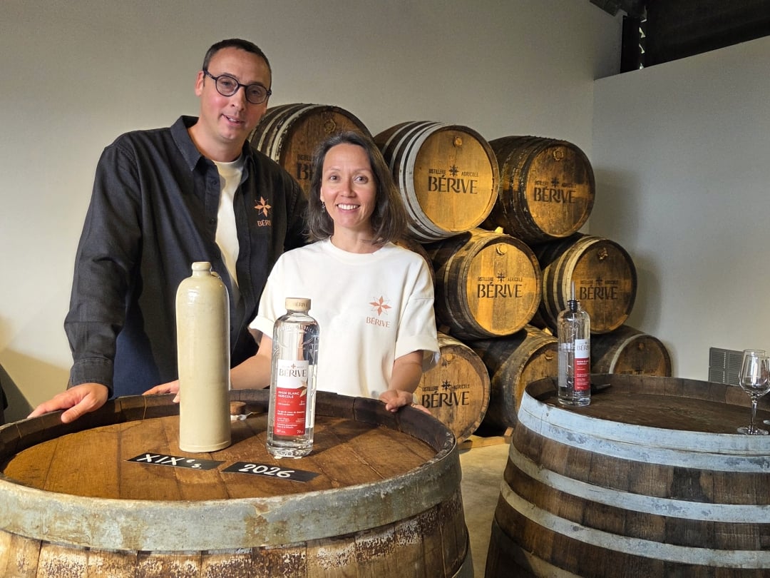 Cyril Isautier, directeur général du groupe Isautier, et Marie Ferrand, maître de chai des rhums Isautier, lors de l’inauguration de la distillerie Bérive.