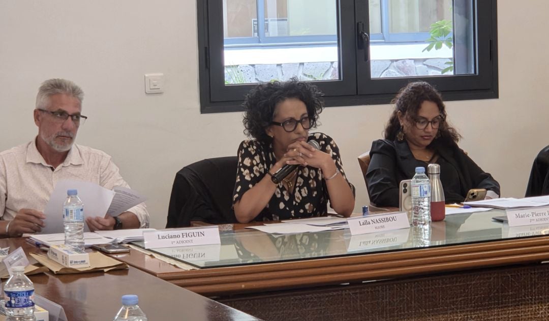 Cilaos : Leïla Nassibou et Jacques Técher s’opposent sur l’état des finances