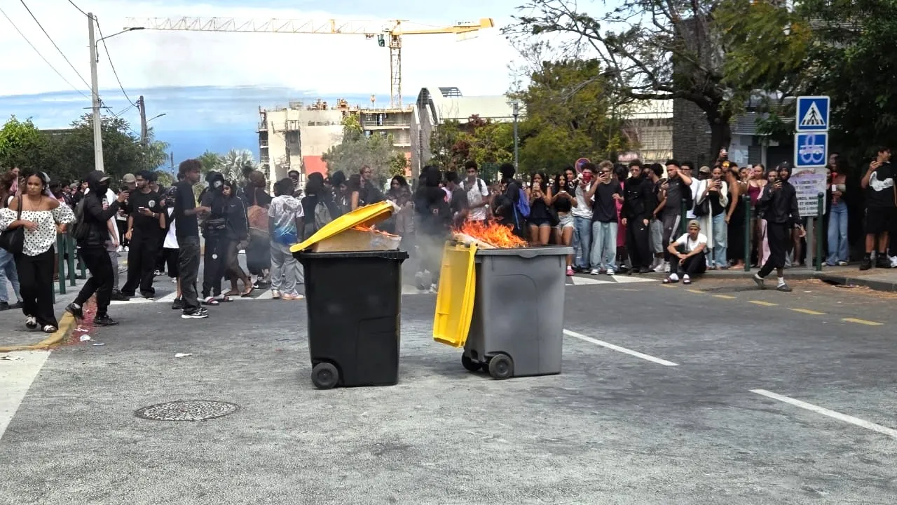 POUBELLES BRULEES 2