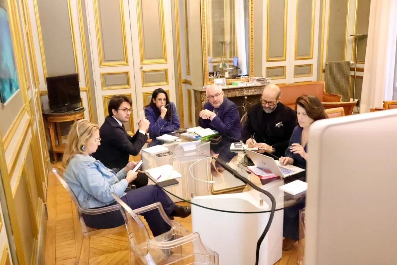 Photo Naïma Moutchou sur X - Vie chère en Outre-mer : entre colère sociale et violences, le gouvernement appelle au dialogue