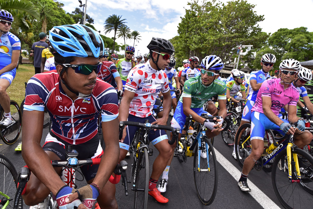 Top départ du 70ème Tour de l'île cycliste