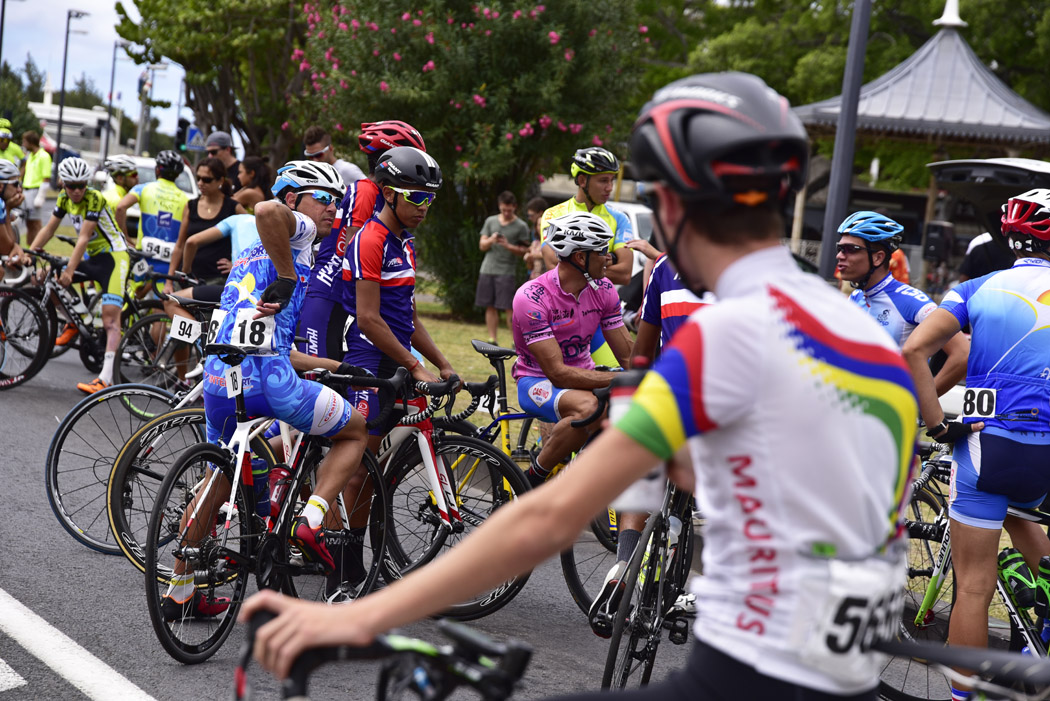 Top départ du 70ème Tour de l'île cycliste