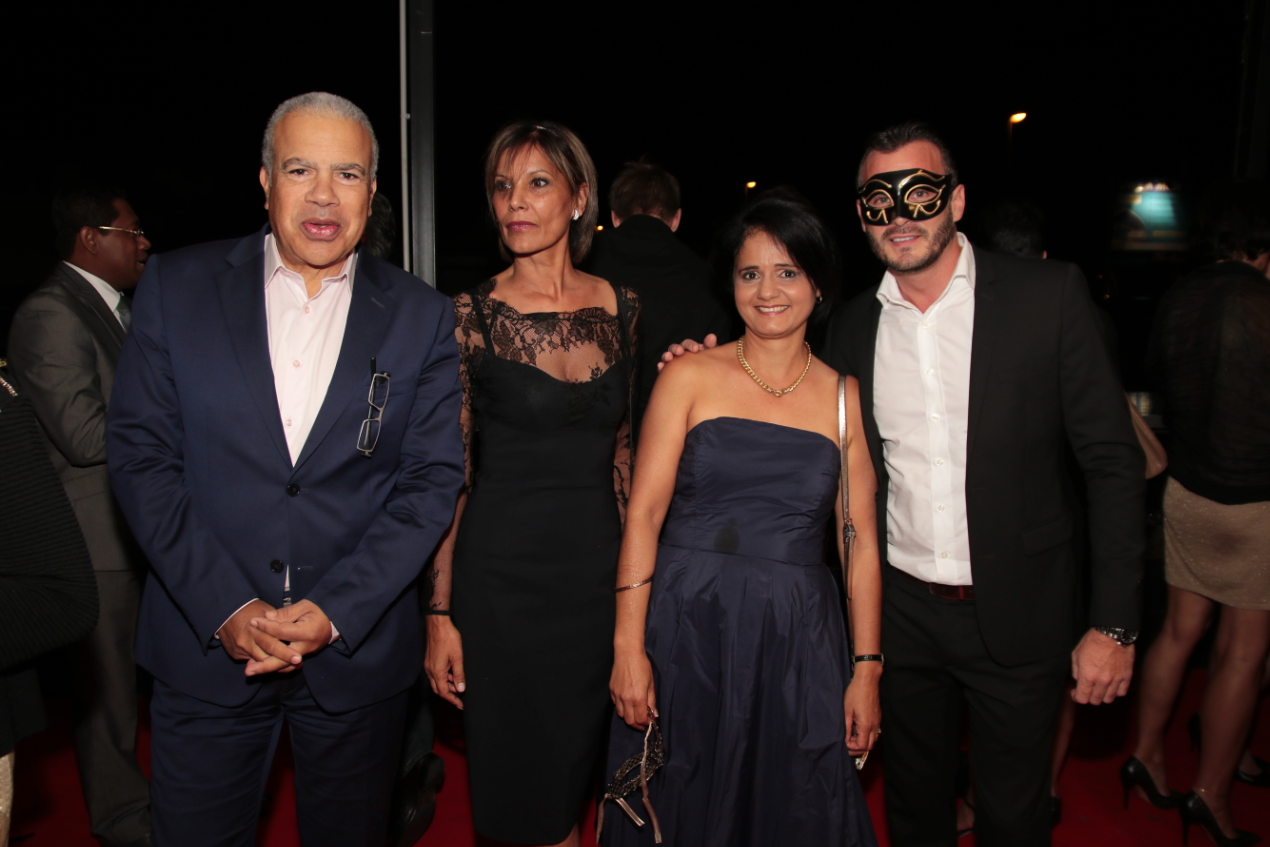Parcours de Femmes: Une première soirée dorée et masquée