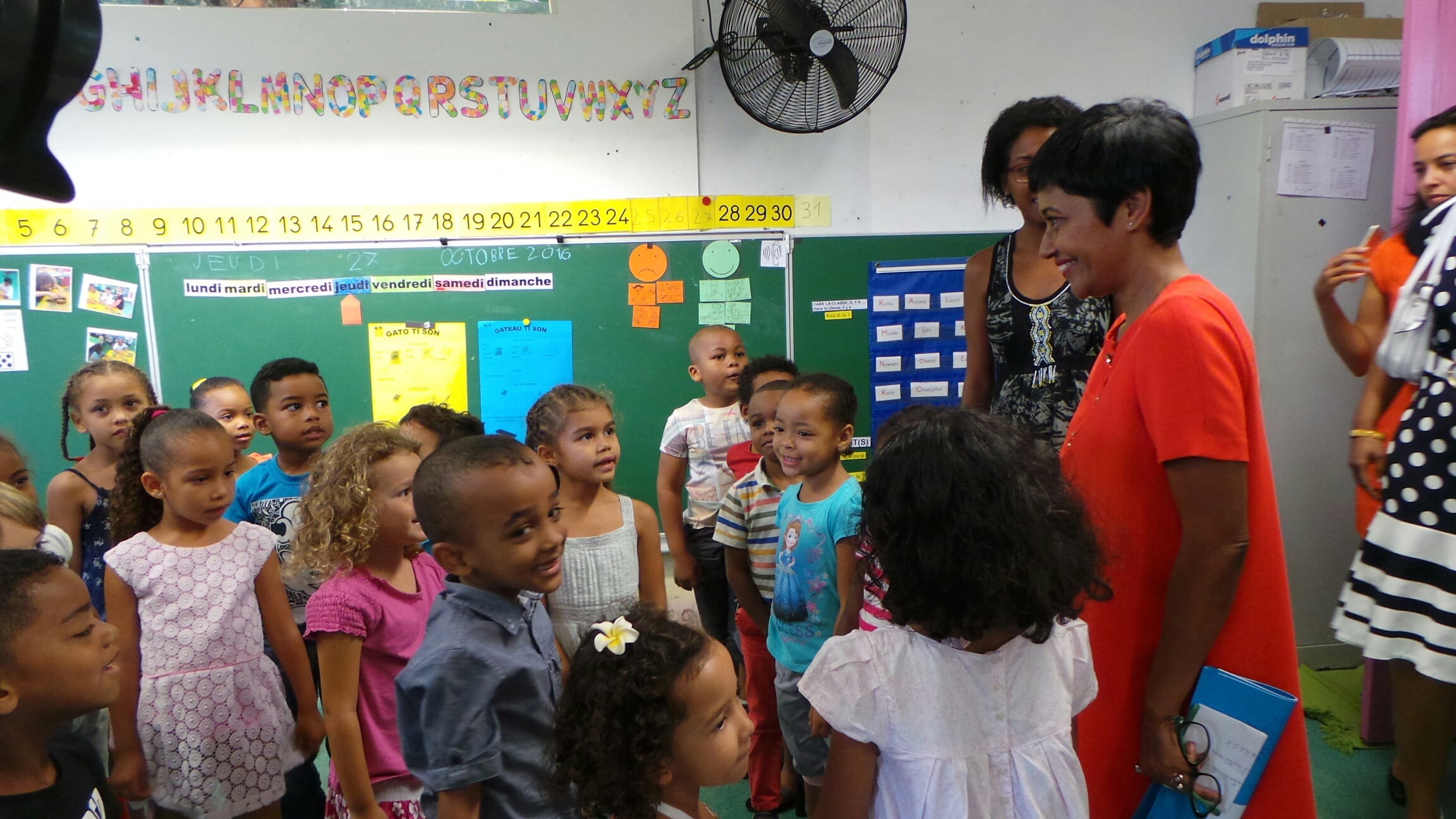[VIDÉO] Ericka Bareigts visite des classes bi-langues: 