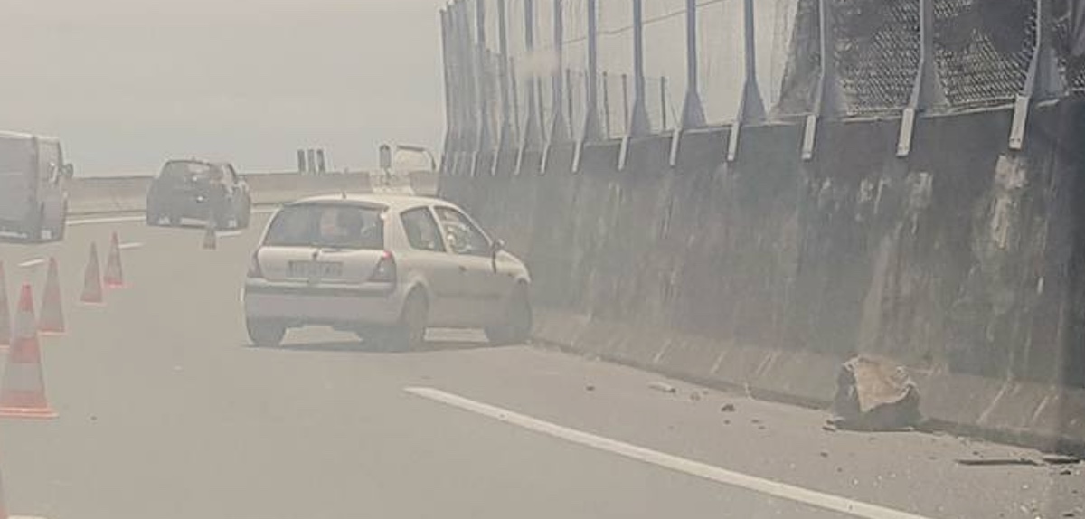 [Photos] Fermeture totale de la route du littoral suite à deux éboulis