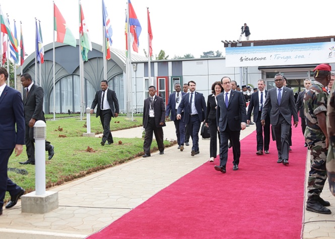 Sommet de la Francophonie: François Hollande est arrivé à Madagascar