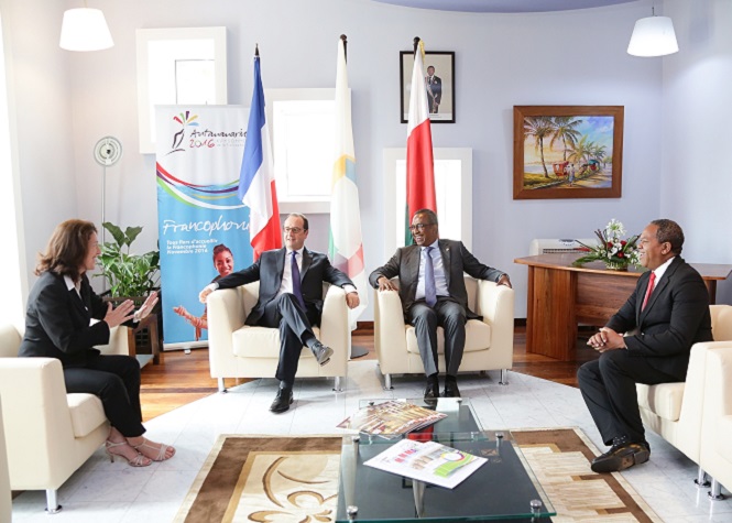 Sommet de la Francophonie: François Hollande est arrivé à Madagascar