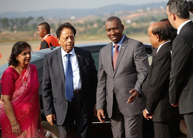 Sommet de la Francophonie: François Hollande est arrivé à Madagascar