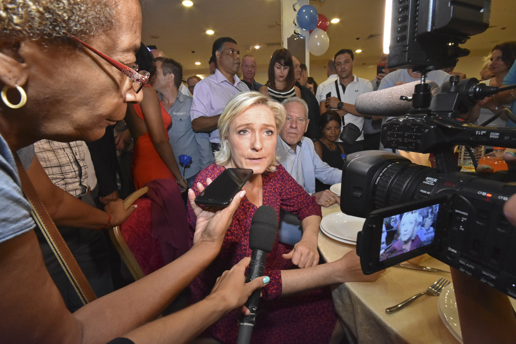 Retour en images sur le dîner-débat avec Marine Le Pen