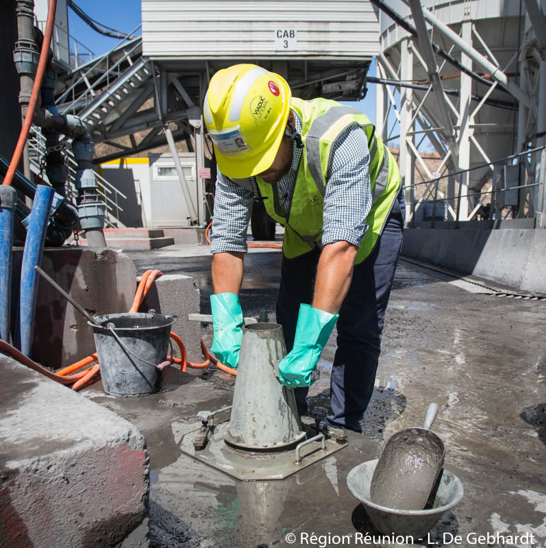 Retour en images de la centrale à béton à voussoir