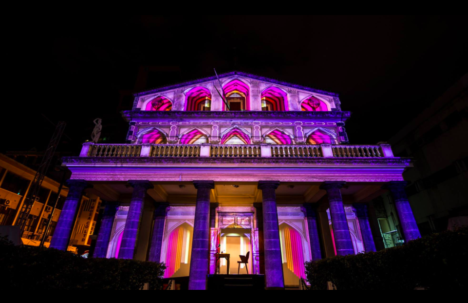La féerie de Porlwi by Light 