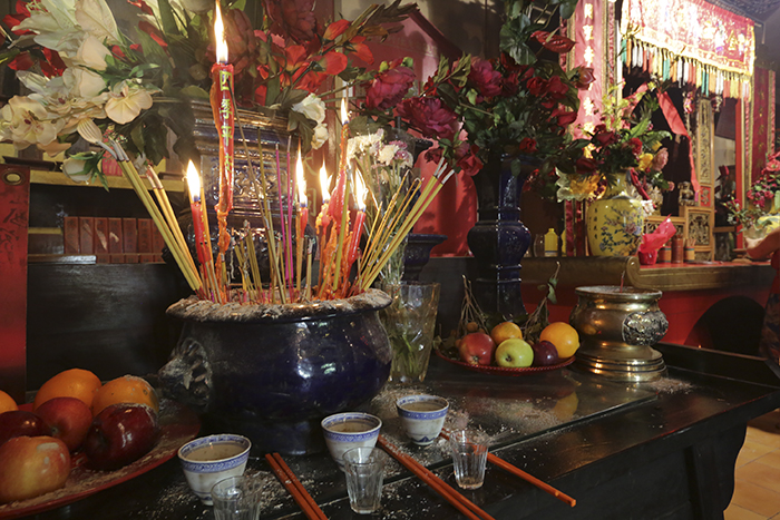 Les images du Jour de l'An chinois dans les deux temples dionysiens