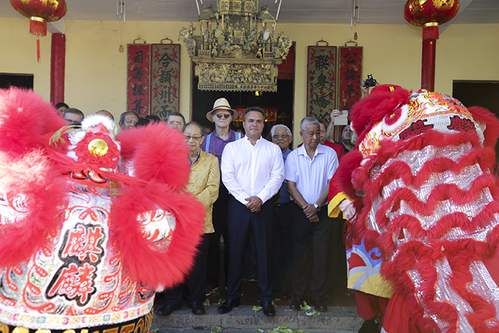 Les images du Jour de l'An chinois dans les deux temples dionysiens