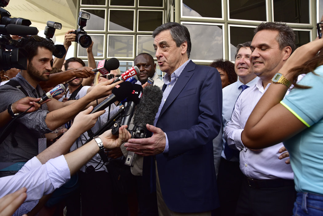 [VIDÉO] François Fillon est arrivé à La Réunion