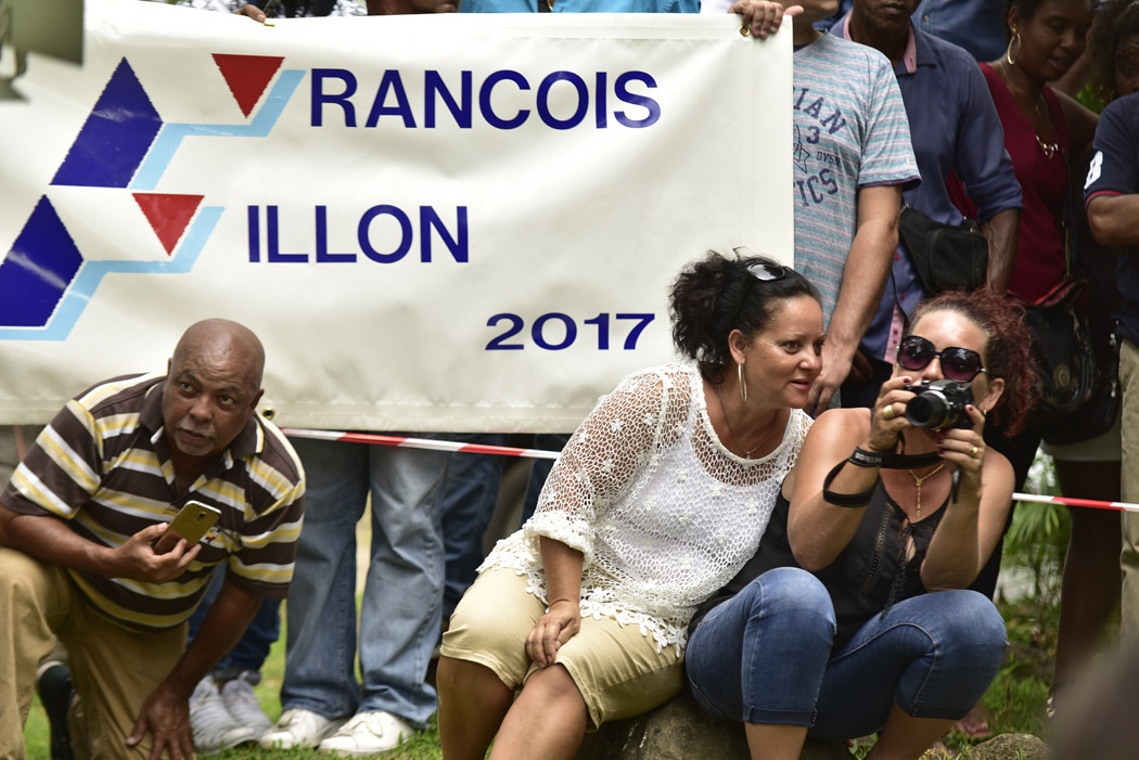 François Fillon : Pique-nique dominical en famille (politique)