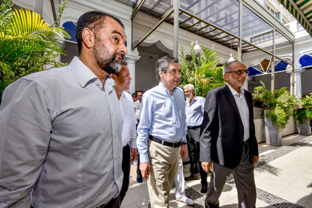 Retour en images sur la visite de François Fillon à la mosquée Noor-al-Islam