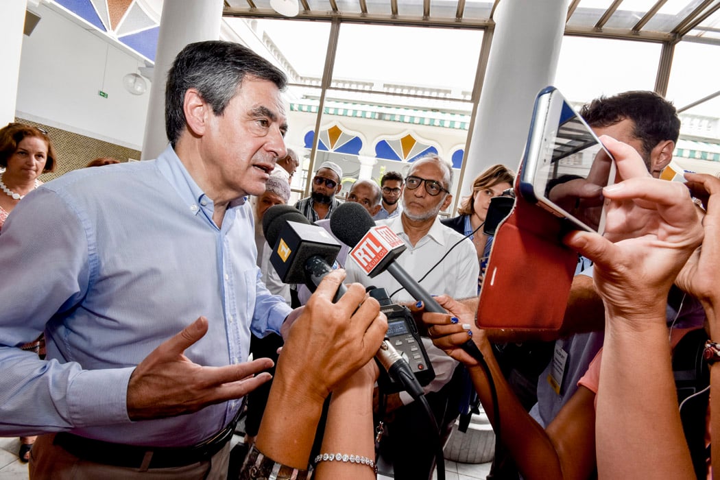 Retour en images sur la visite de François Fillon à la mosquée Noor-al-Islam