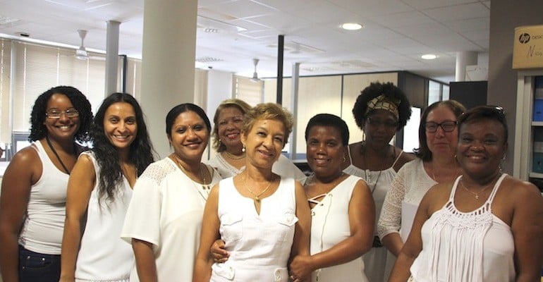 Du blanc pour la Journée Internationale des Droits de la Femme à la mairie
